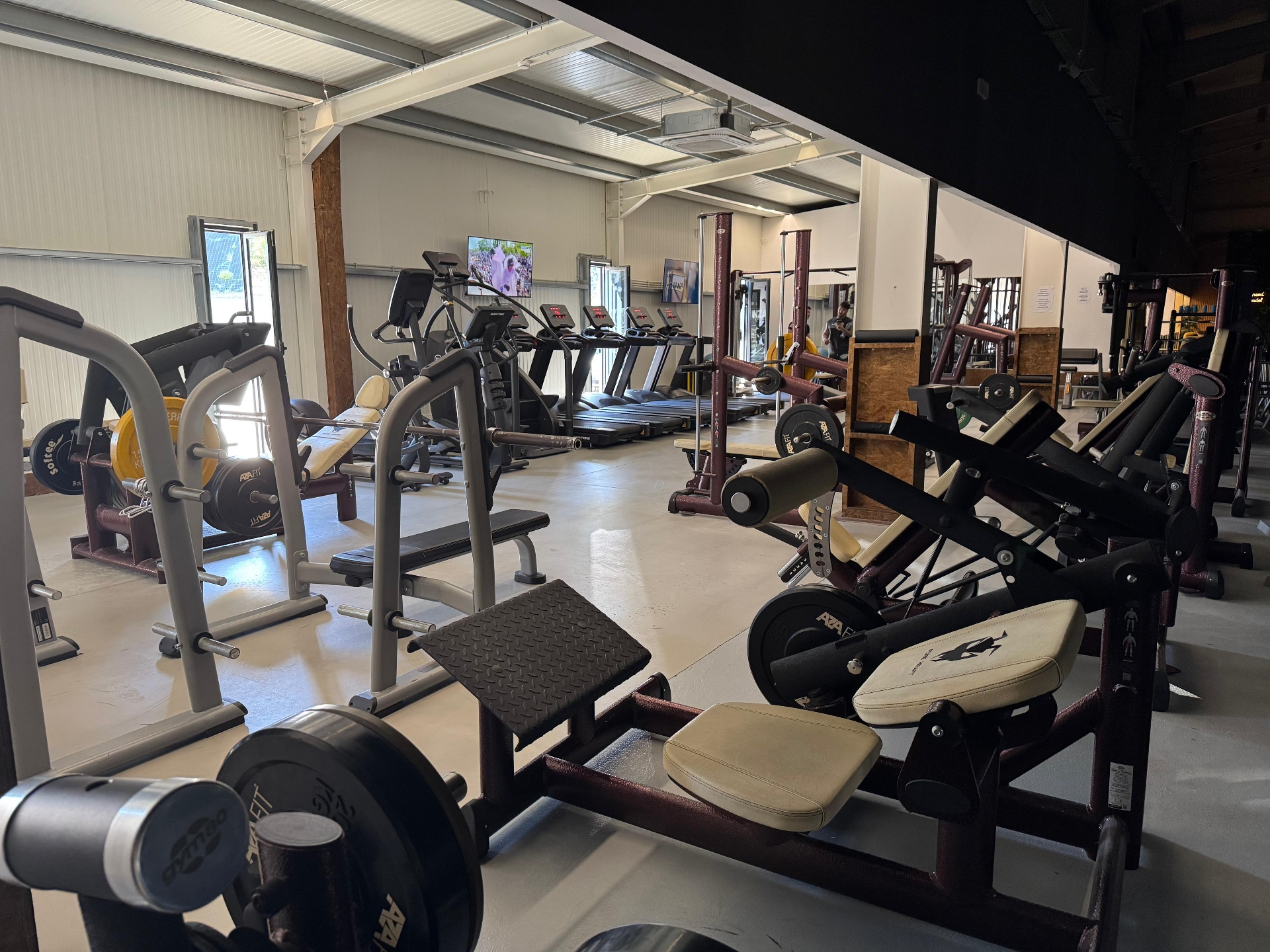 Vista geral da sala de musculação EASYSTATION